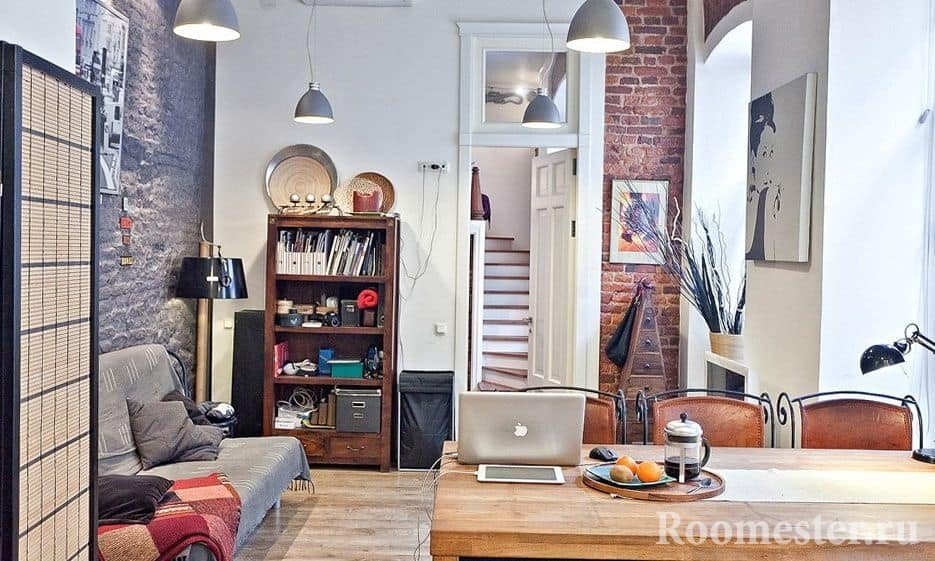 Loft estil a l’interior d’un petit apartament