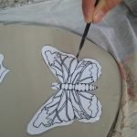 Circula y corta una mariposa