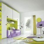 Gabinete con estantes