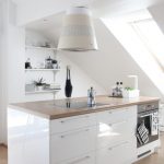 Cocina abuhardillada