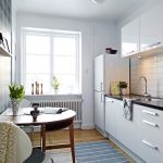 Cocina lineal blanca