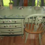 Mesa con motivos florales