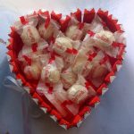 Kinder Sorpresa y Rafaelka en forma de corazón