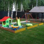 Área de juegos en el patio