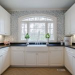 Pared con papel pintado lavable