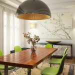 Araña inusual sobre la mesa
