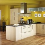 Muebles de madera en la cocina