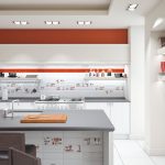 Techo con luces integradas en la cocina.