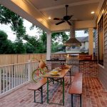 Cocina y comedor en la veranda.