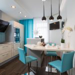 Interior de cocina blanco y azul