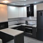 Cocina con muebles modernos