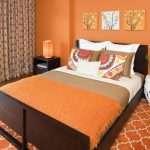 Pinturas sobre la cama