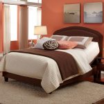 Pinturas sobre la cama