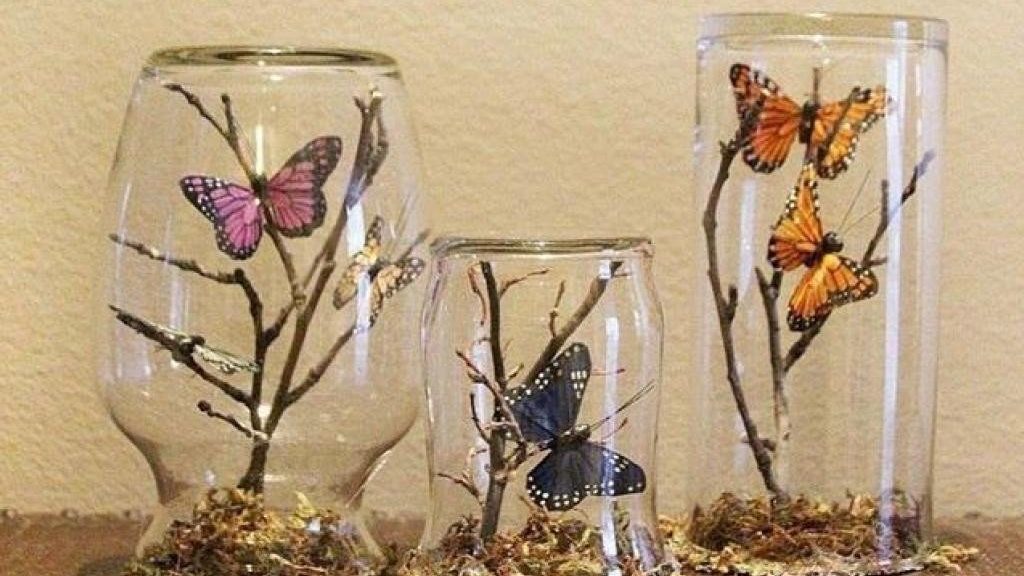 Mga butterflies sa mga bangko