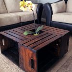 Orquídea sobre la mesa