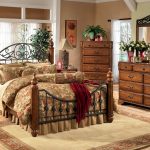Muebles de madera en el dormitorio
