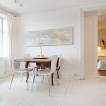 Pintando sobre la mesa
