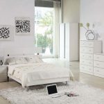 Pinturas sobre la cama