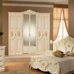 Muebles elegantes en el dormitorio