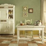 Muebles blancos en la cocina.
