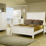 Hermosos muebles en el interior del dormitorio.