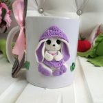 Taza con un lindo conejito