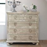 Cajonera con corazones