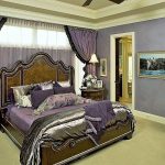 Dormitorio con un interior elegante.