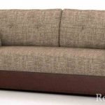 Sofá con almohadas