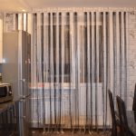 Hermosas cortinas en la cocina.