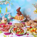 Elegante decoración de mesa de Pascua