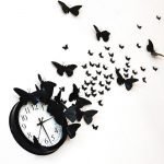 Reloj con mariposas
