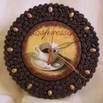 Granos de café en el dial