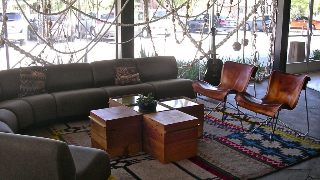 Tali sa interior room