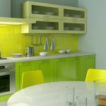 Interior de cocina gris y limón