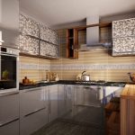 Muebles de plata y madera en el interior de la cocina.