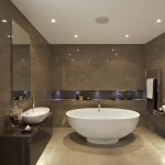 La forma original del baño y los lavabos.