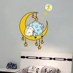 Luna con una oveja en la pared