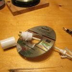 Montaje del portalámparas en el disco