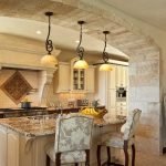 Arco con candelabros