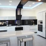 Interior de cocina de alta tecnología.