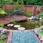 Estanque con plataforma
