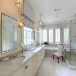 Lujoso interior de baño