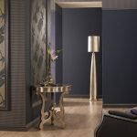 Papel tapiz gris sólido en el apartamento