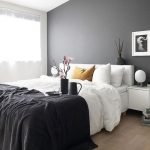 Colcha negra para una cama doble