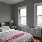 Interior de dormitorio gris