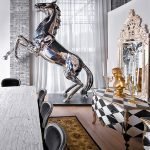 Estatua en el interior