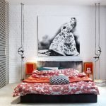 Cortinas blancas en la ventana