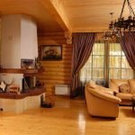 Sala de estar en una casa de madera
