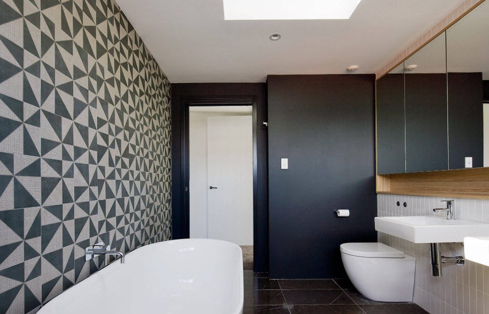 Elegante decoración de la pared del baño